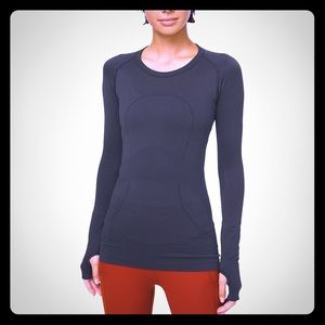 Swiftly Tech Long Sleeve Crew